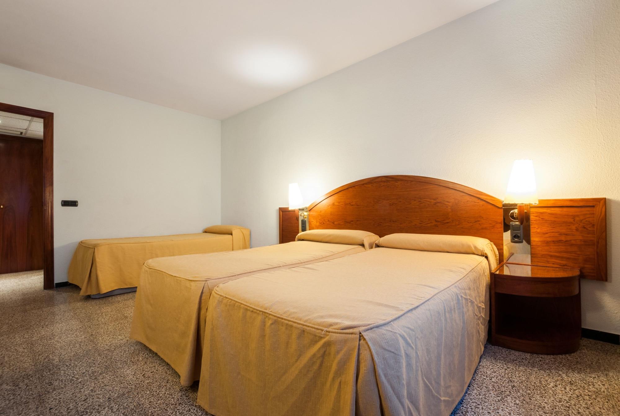 Hotel Gaudi Reus Luaran gambar