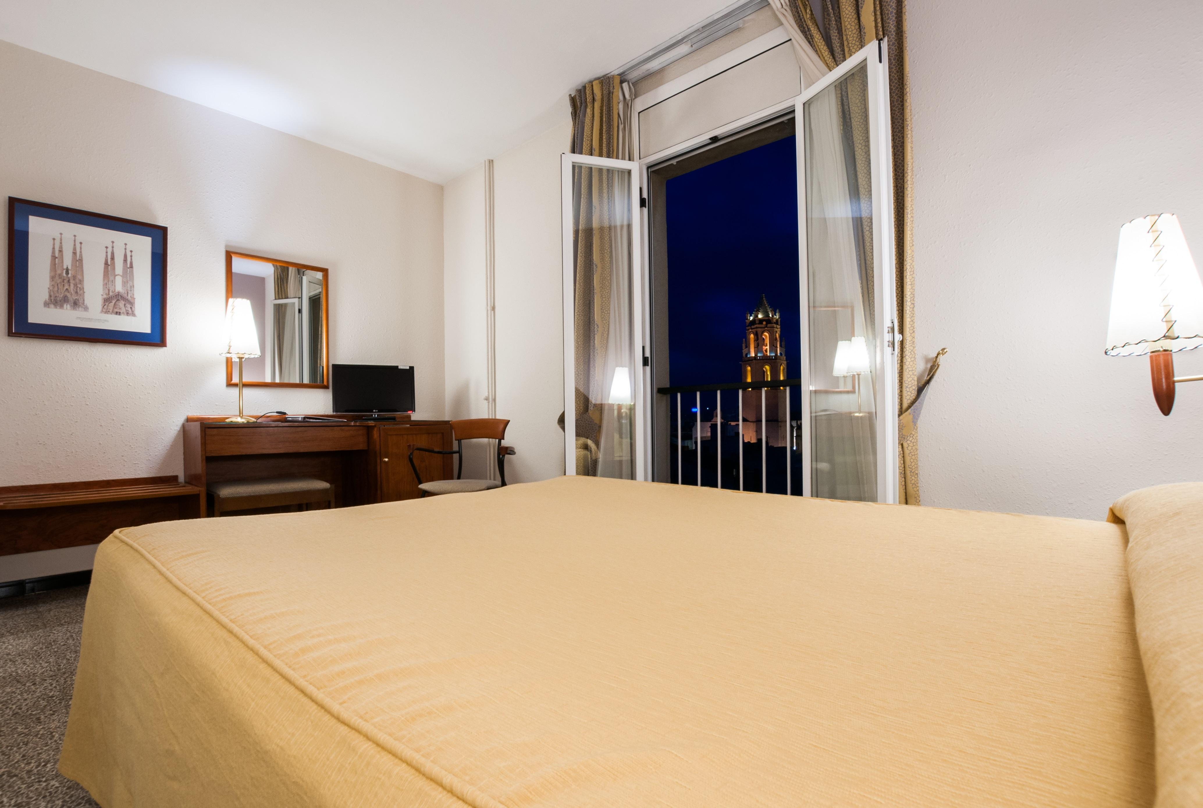 Hotel Gaudi Reus Luaran gambar