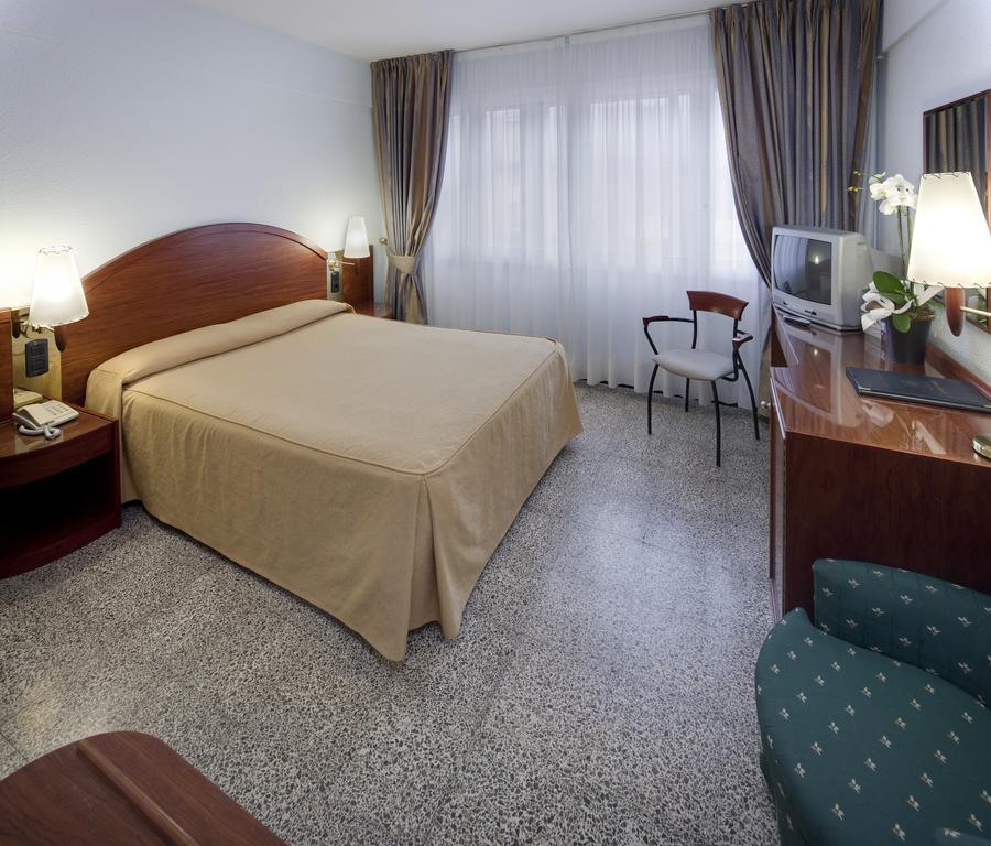 Hotel Gaudi Reus Bilik gambar