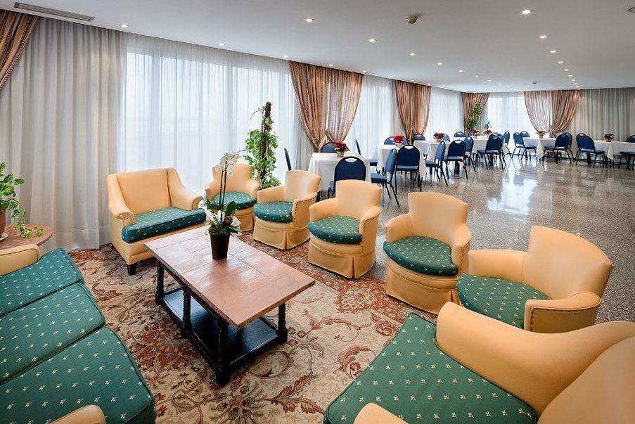 Hotel Gaudi Reus Luaran gambar